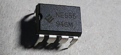 NE555