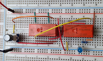 Impulsschalter mit 2 Relais - Testschaltung