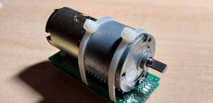 Gleichstrommotor (24 VDC) mit Getriebe