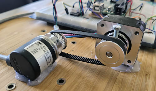 Schrittmotor mit Inkrementalgeber