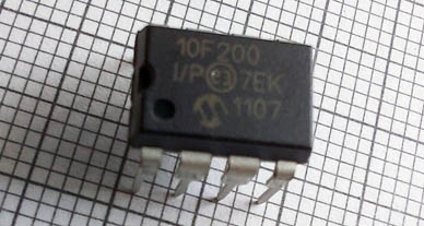 PIC10F200