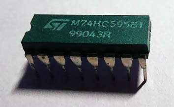 M74HC595B1