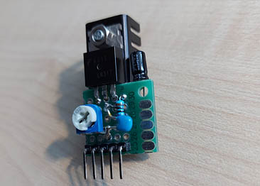 Spannungsregler mit LM317
